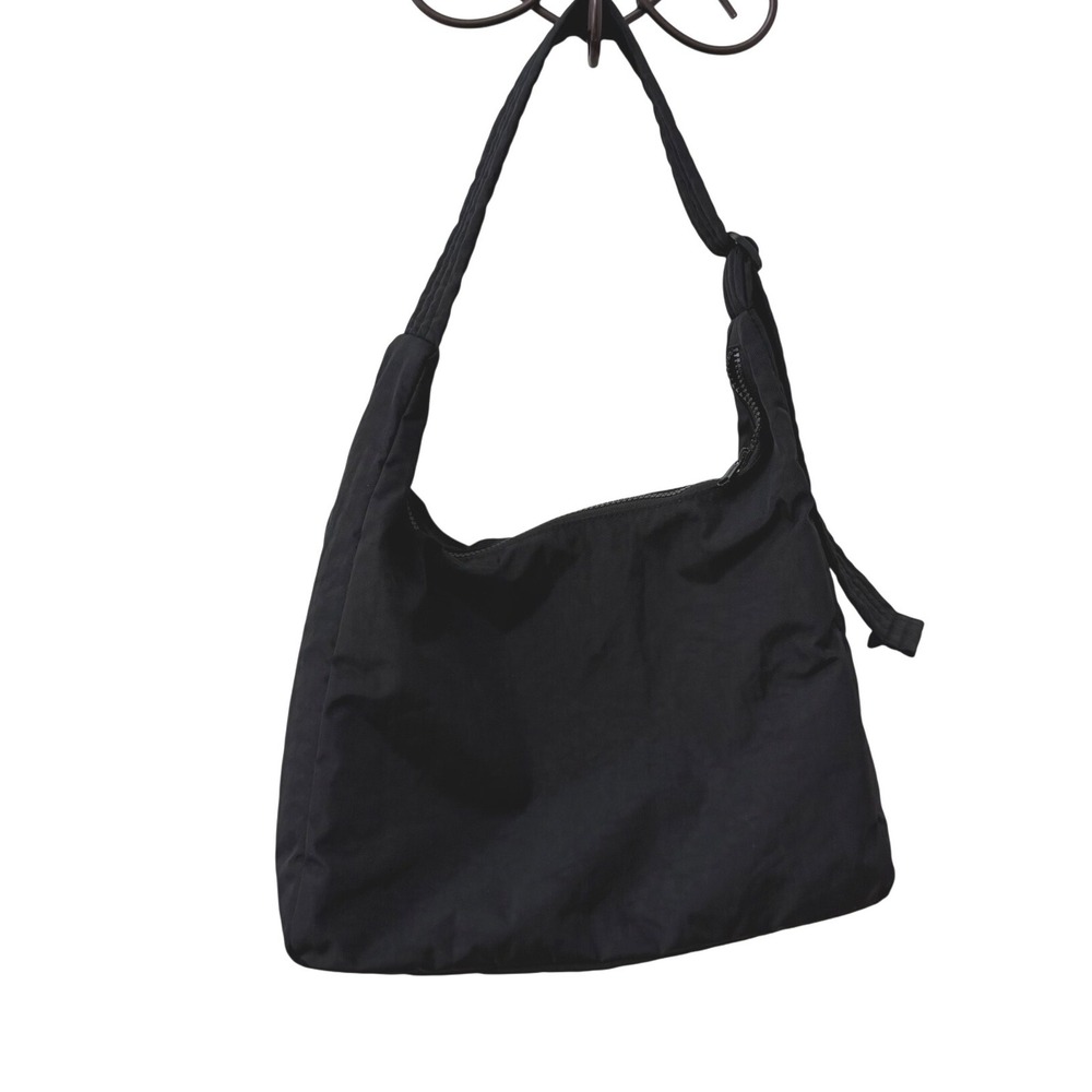BAGGU Nylon Shoulder Bag Medium Black Adjustable Strap Hobo Zip Closure
